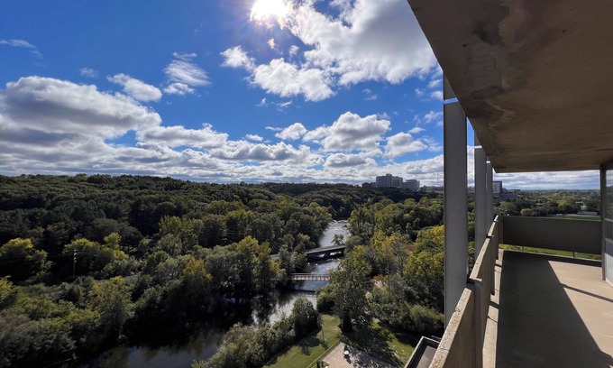Ann Arbor Apartment | Top Floor Suite with Panoramic views of the Huron River/Arboretum