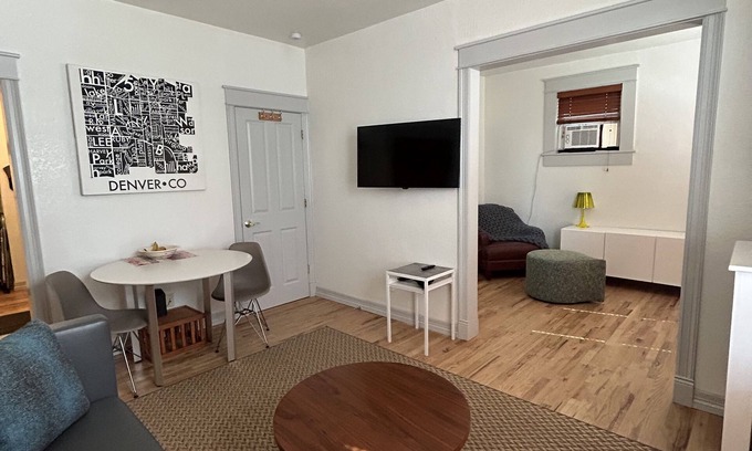 Uptown Apartment | Top floor Uptown apartment!nPet friendly in a lively neighborhood