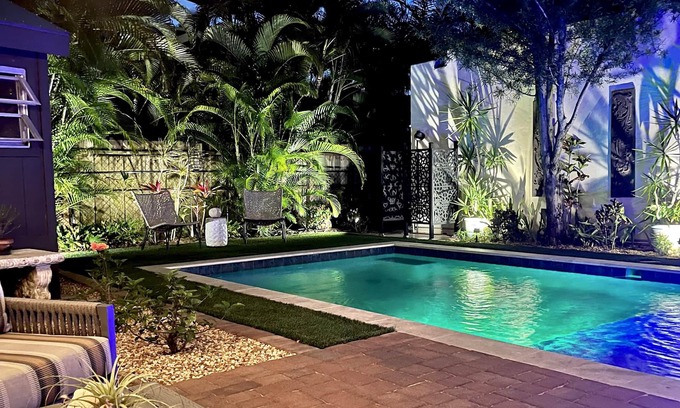 Valencia Terrace Cottage | TOP FLORIDA's La Casita
