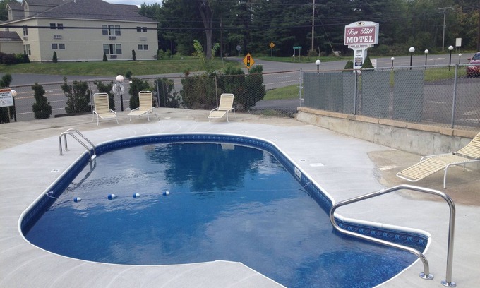 Saratoga Springs Hotel | Top Hill Motel