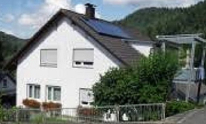 Kandern Apartment | Top holiday apartment near the edge of the forest with terrace and meadow.