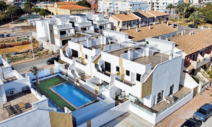 Los Imbernones Apartment | Top location! Stylish & sunny corner apartment near beach, nature & conviviality
