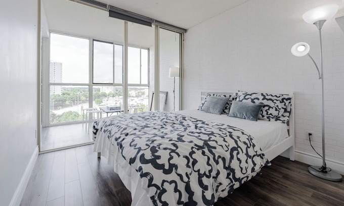 Rathwood Condo | Top Luxury ~ Condo ~ Mississauga ~ Pool ~ Gym