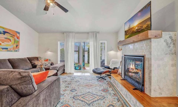 Twin Falls House | "Top-notch!" Family Fun HQ – games, fire pit, and a king suite for the grown-ups