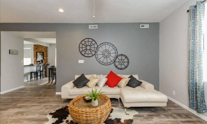 Soulard Apartment | Top of Geyer apartment