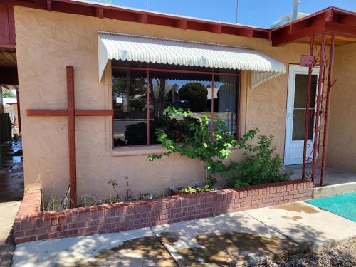 Truth or Consequences House | Top of the hill guesthouse