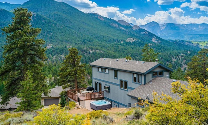 Windcliff Estates House | Top of the World Views! Near Town, National Park