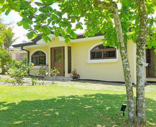 Tronadora Villa | TOP RATED - Stunning Lake Arenal 2 Bed Country House