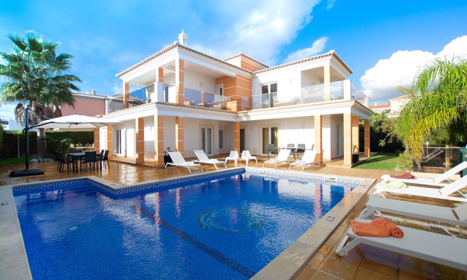 Gale Villa | Top villa in top location - Super family vacation on the beach - Relax