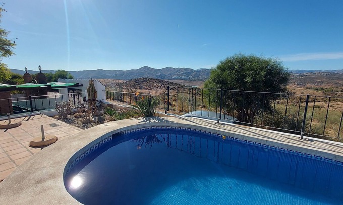 Vinuela Villa | Top villa, tranquility, view, affordable