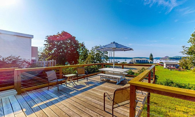 Wiscasset House | Topgallant