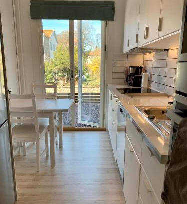 Kalmar Apartment | Toppmodern familjelägenhet nära Kalmar slott och långviksbadet