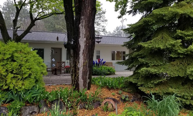 Eastport Hotel | Torch Bay Inn
