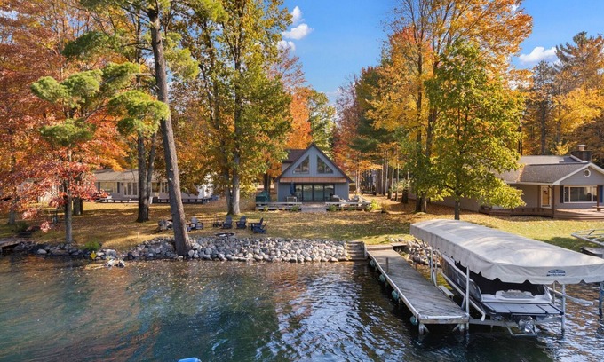 Rapid City House | Torch River Retreat 3BDR Home With DocK