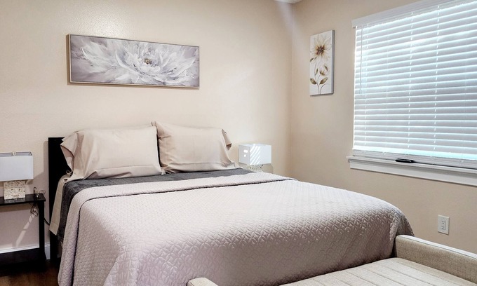 East Lake Morton Condo | Toria Suites 920