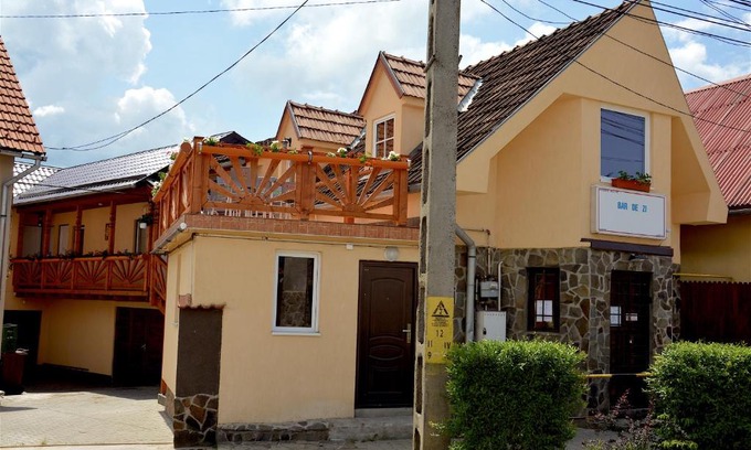 Vlahita House | Tornácos Vendégház