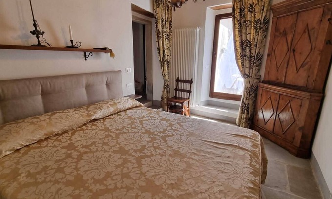 Palazzuolo sul Senio Apartment | Torre del Vicario - Cia Mini Appartamento, Nido per Coppie con Charme e Stile