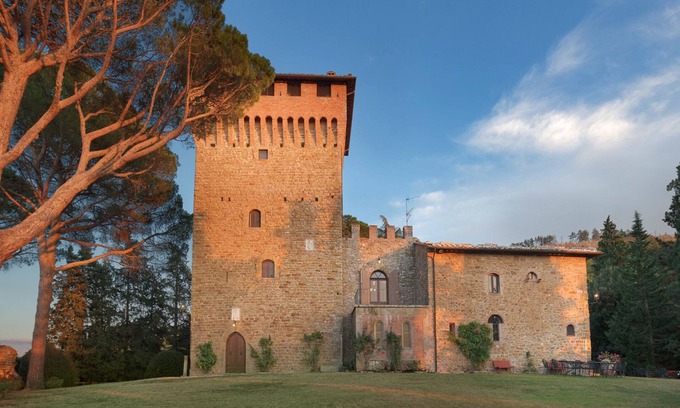 Paciano House | Torre di Paciano 10+2, Emma Villas