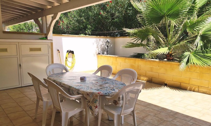 Torre Mozza House | Torre Mozza - M. di Ugento, near a sandy beach, 2 verandas and parking space