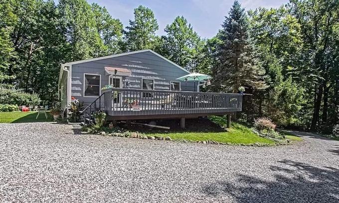 Hackettstown House | Total privacy and relaxation in a secluded 3 bed/2 bath house on 5 acres.