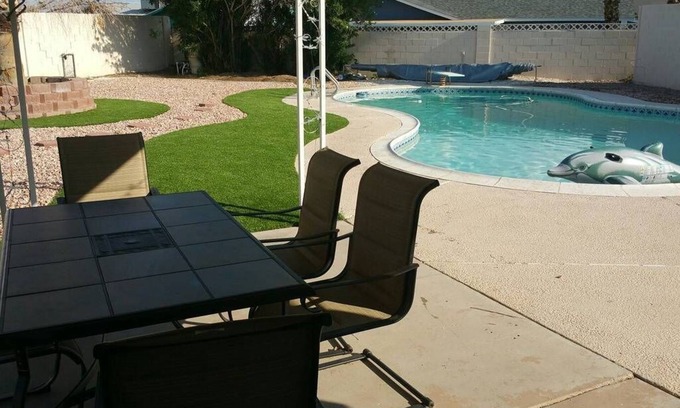 Summerlin House | Total Privacy cul de sac & no cleaning fee