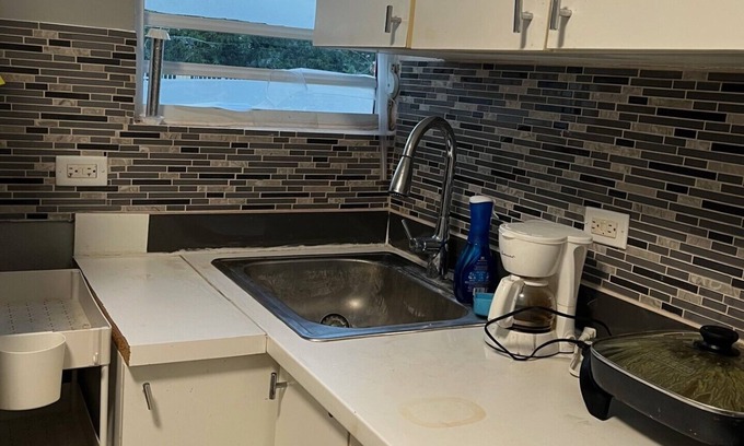 Buena Vista Apartment | Totally remodeled in a safe, convenience area with its own washer/dryer