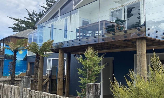 Tata Beach House | Totara Bach - just a few meters away from the beach (Tata Beach, Golden Bay)