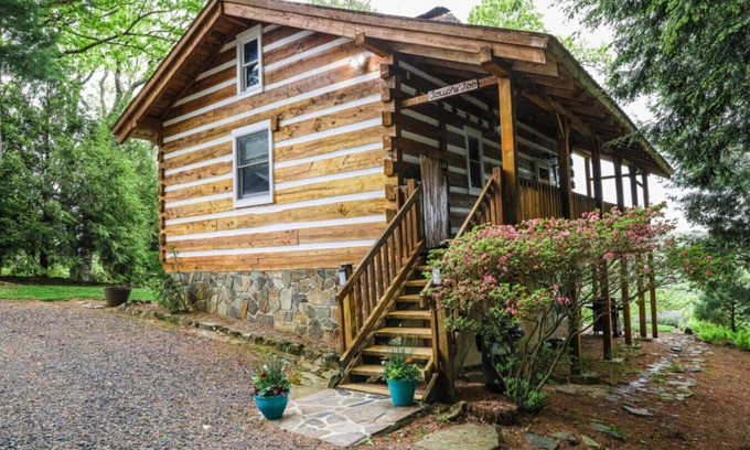 Meadows Of Dan Cabin | Touche' Too Cabin - when privacy is what you want, by Buffalo Mtn Getaway