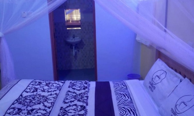 Naro Moru Hotel | Tourgate Hotel