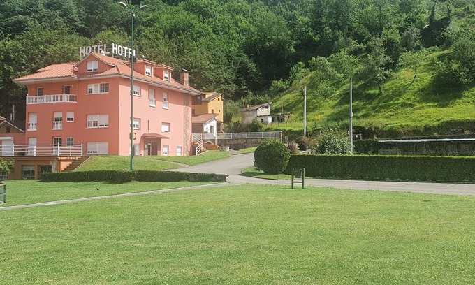 Carreno Municipality Apartment | Tourist Apartment 1, 10 minutes from Oviedo