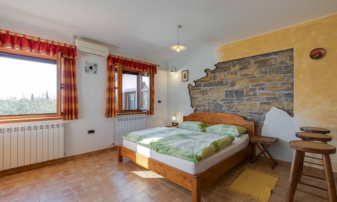 Koper Apartment | Tourist Farm Tonin - Apartment 2, Šmarje, Slovenia