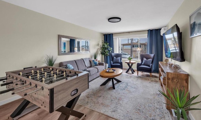 South Oceanside House | Tower 9 #4