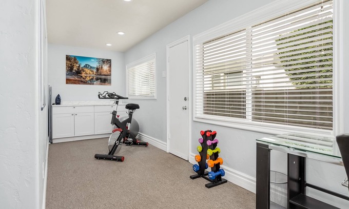 Tower District House | Tower District Gem- King Sleep Number Bed & Gym