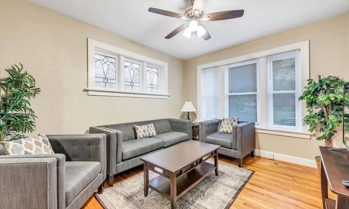 Southwest Garden Hotel | Tower Grove Getaway sleeps 8