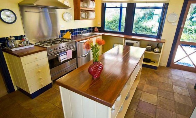 Tower Hill House | Tower Hill House Near Port Fairy, Beautiful Ocean Views, Nature Reserve, Pets OK