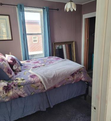 Niagara Falls Apartment | Tower Of Little Italy