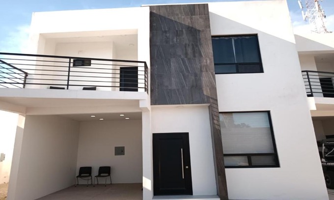 Ferrocarrilera Apartment | Town Condo Casamar 2 by Kivoya