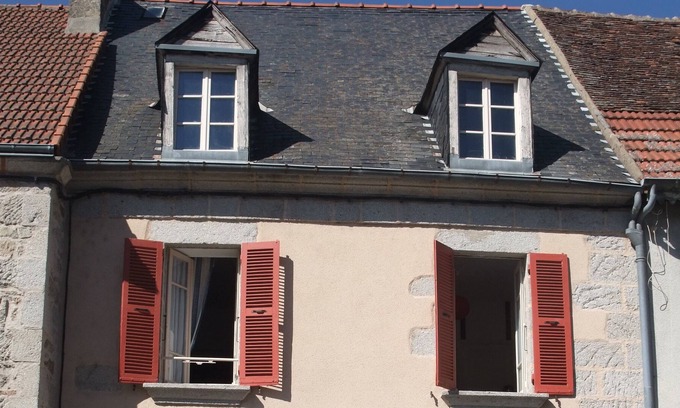 Chenerailles House | Town house Chénérailles center Creuse