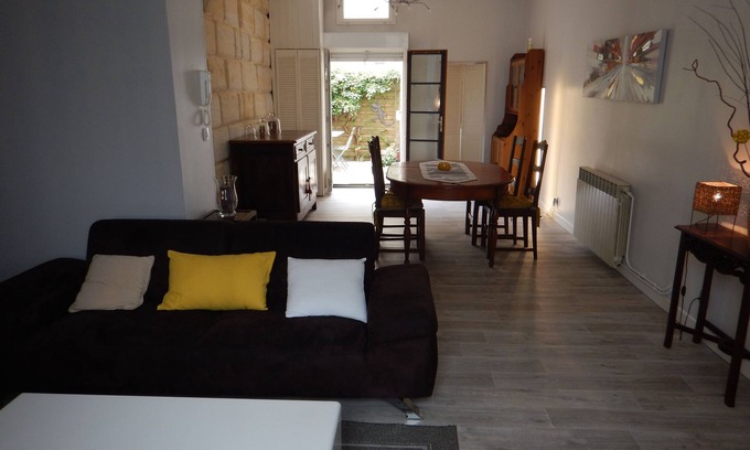 Bastide House | TOWN HOUSE - WHOLE HOUSING