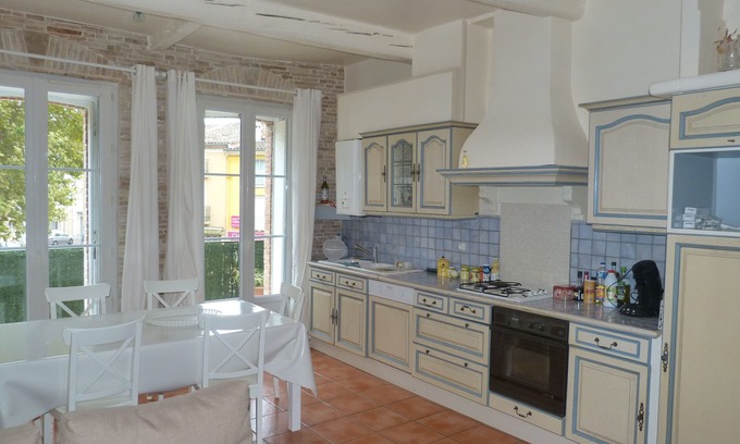 Florensac House | Town house with roof terrace