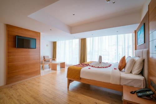 Ernakulam South Hotel | Townbridge Hotels & Suites