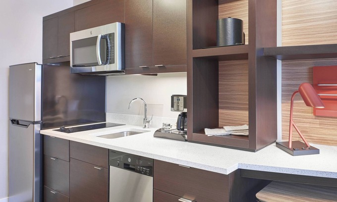 Medicine Hat Hotel | TownePlace Suites by Marriott Medicine Hat