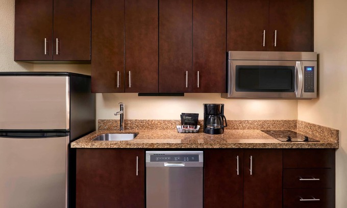 Thunder Bay Hotel | TownePlace Suites by Marriott Thunder Bay