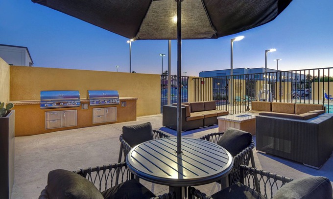 Las Vegas Hotel | TownePlace Suites by Marriott Las Vegas Airport South