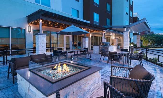 The Fountains Hotel | TownePlace Suites by Marriott Stafford Sugar Land