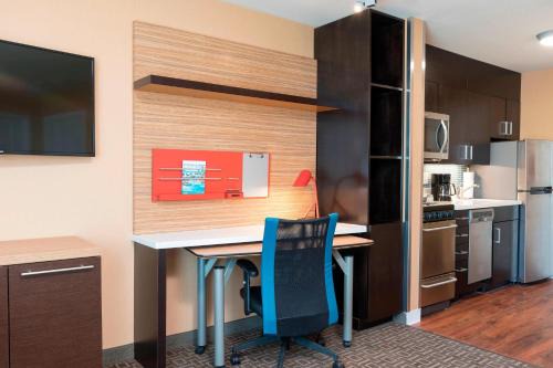 Ontario Hotel | TownePlace Suites by Marriott Ontario-Mansfield
