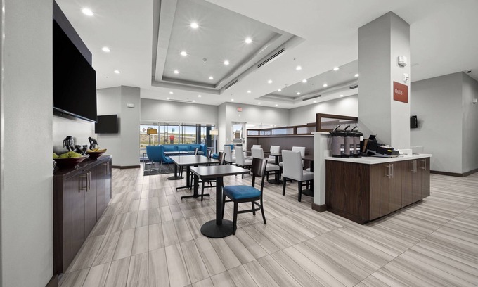 Lacy-Lakeview Hotel | TownePlace Suites by Marriott Waco Northeast