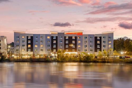 Colonial Heights Hotel | TownePlace Suites by Marriott Richmond Colonial Heights
