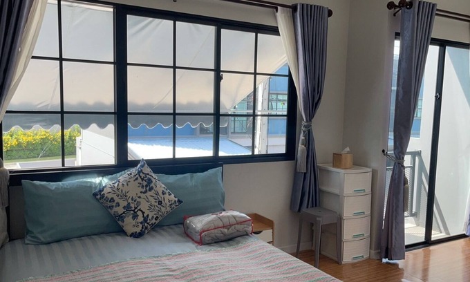 Pathum Thani House | Townhome in Suburbs of BKK, 3BR/3BA, Pool&Gym