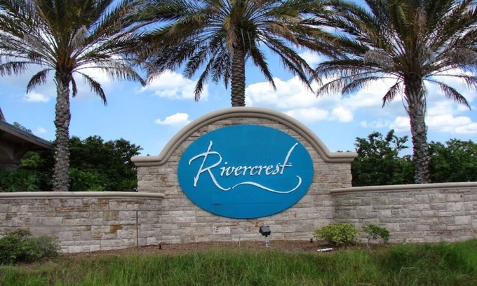 Riverview House | Townhome Retreat -WiFi Laundry access and AC with charming bedroom!